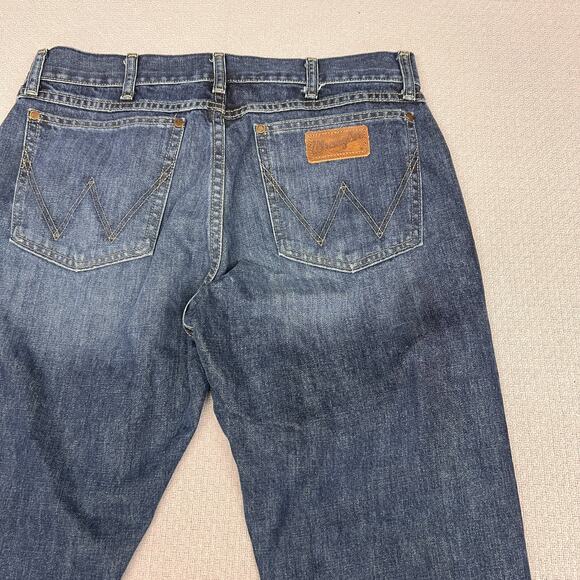 Wrangler Blue Bootcut Jeans for Men - Picture 4 of 9